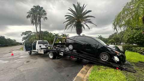 Collision Towing Orlando, FL